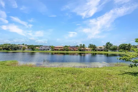 3950 W Hibiscus Street Weston FL 33332