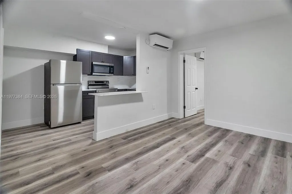 4037 SW 65th Avenue South Miami FL 33155
