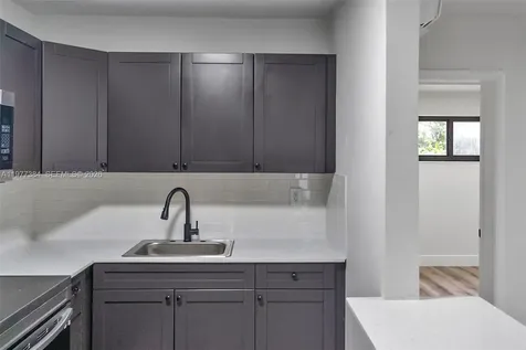 4037 SW 65th Avenue South Miami FL 33155