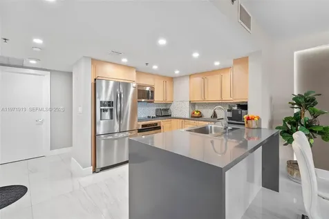 226 Ocean Drive Miami Beach FL 33139