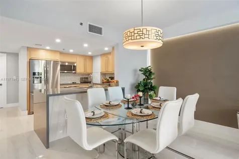 226 Ocean Drive Miami Beach FL 33139