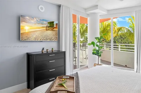 226 Ocean Drive Miami Beach FL 33139