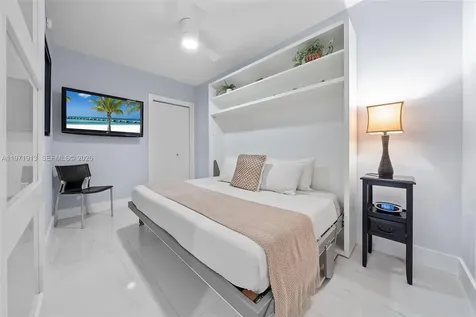 226 Ocean Drive Miami Beach FL 33139