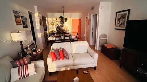 5600 Collins Avenue Miami Beach FL 33140