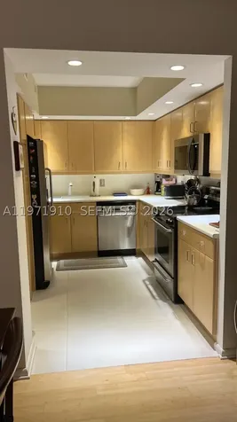 5600 Collins Avenue Miami Beach FL 33140