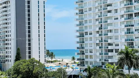 5600 Collins Avenue Miami Beach FL 33140