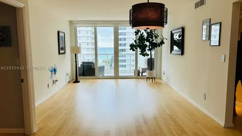5600 Collins Avenue Miami Beach FL 33140