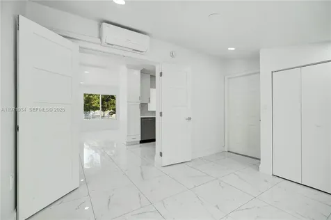 1220 NE 206th Street Miami FL 33179