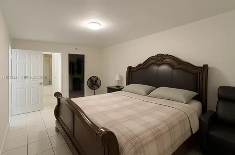 9686 Fontainebleau Boulevard Miami FL 33172