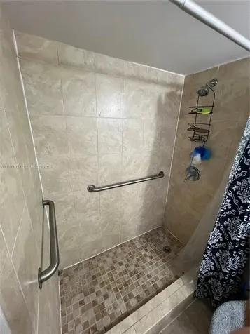 9686 Fontainebleau Boulevard Miami FL 33172