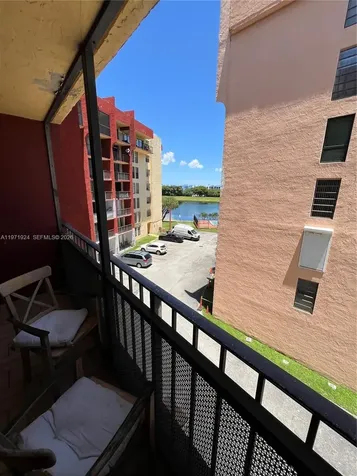9686 Fontainebleau Boulevard Miami FL 33172