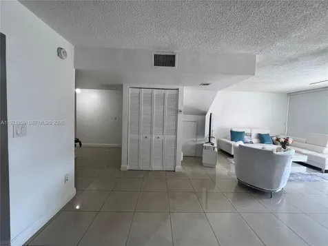 9240 Fontainebleau Boulevard Miami FL 33172