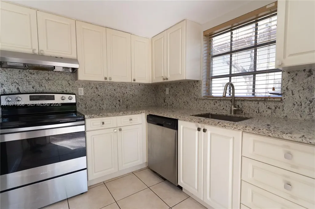 8650 SW 109th Avenue Miami FL 33173