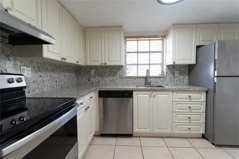 8650 SW 109th Avenue Miami FL 33173
