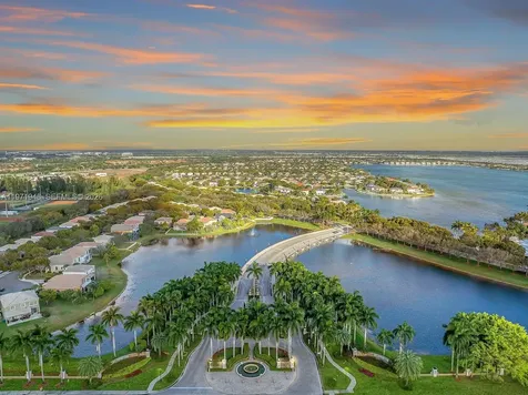 5028 SW 170th Avenue Miramar FL 33027
