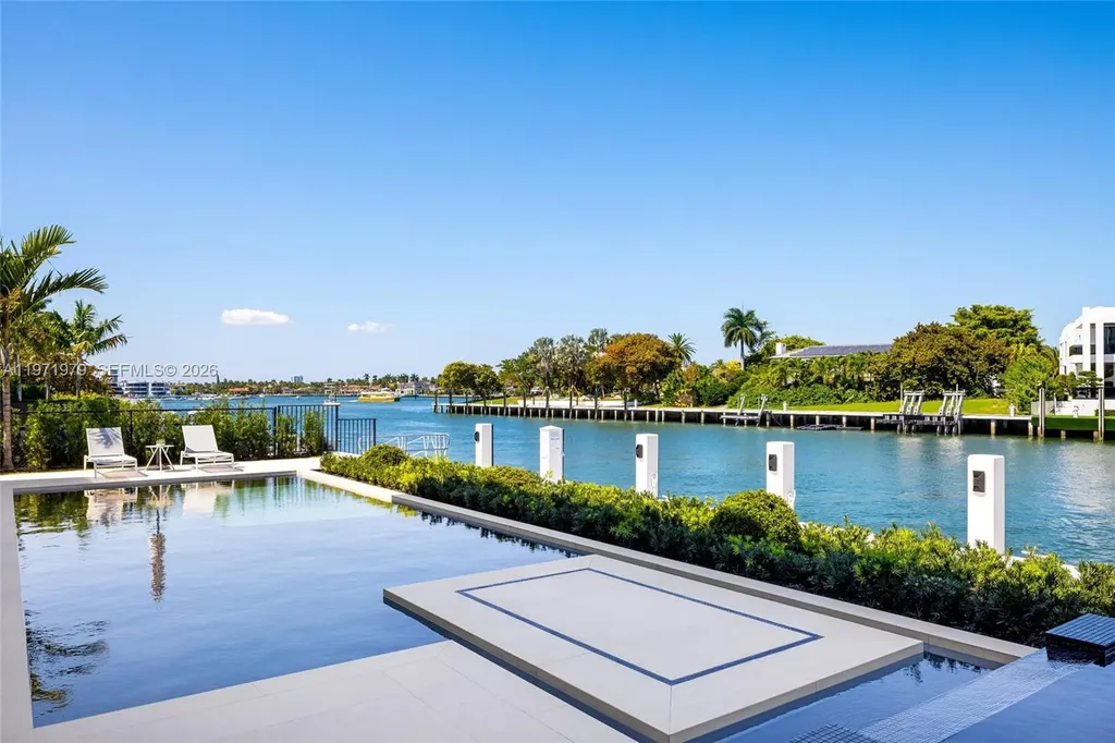 23 Isla Bahia Drive Fort Lauderdale FL 33316