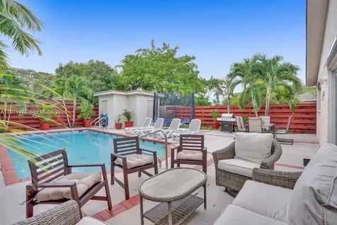 208 SW 2nd Avenue Hallandale Beach FL 33009