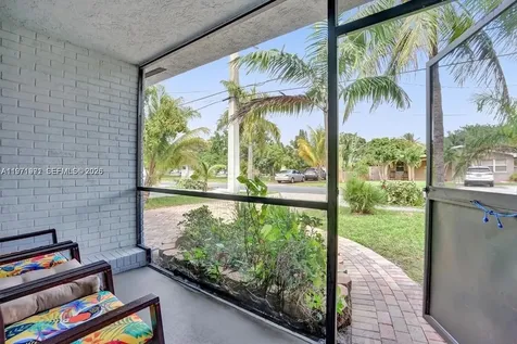 208 SW 2nd Avenue Hallandale Beach FL 33009