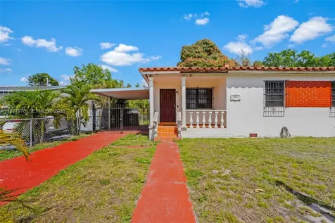9201 NW 33rd Avenue Road Miami FL 33147