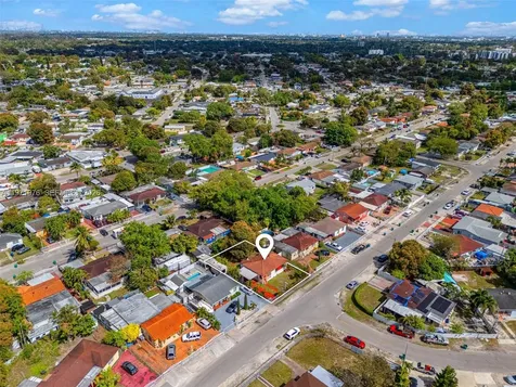 9201 NW 33rd Avenue Road Miami FL 33147