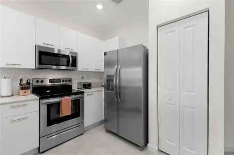 12906 NW 22nd Place Miami FL 33167