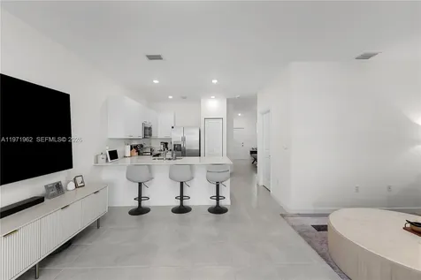 12906 NW 22nd Place Miami FL 33167