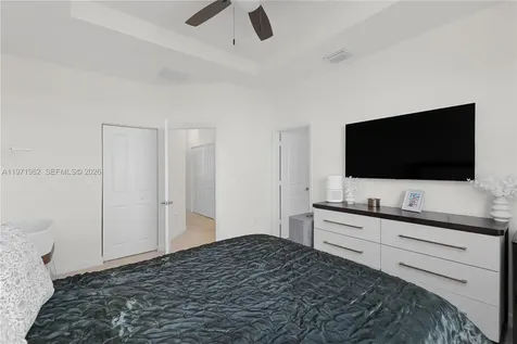 12906 NW 22nd Place Miami FL 33167