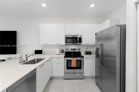 12906 NW 22nd Place Miami FL 33167