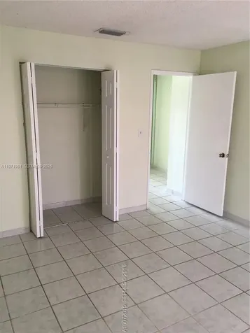 2162 W 60th Street Hialeah FL 33016