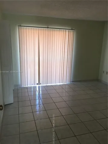 2162 W 60th Street Hialeah FL 33016