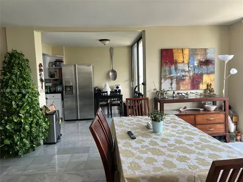 17600 N Bay Road Sunny Isles Beach FL 33160