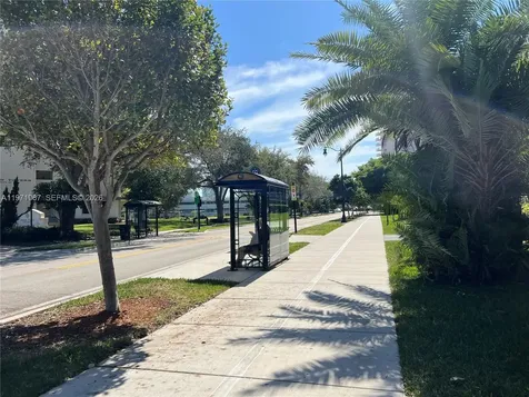 17600 N Bay Road Sunny Isles Beach FL 33160