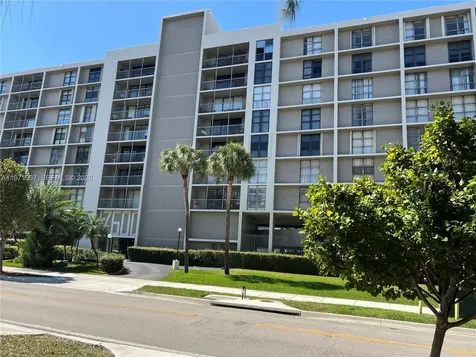 17600 N Bay Road Sunny Isles Beach FL 33160