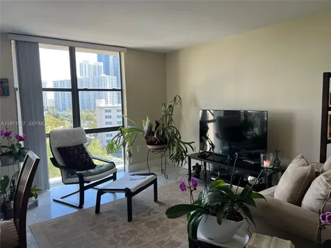 17600 N Bay Road Sunny Isles Beach FL 33160