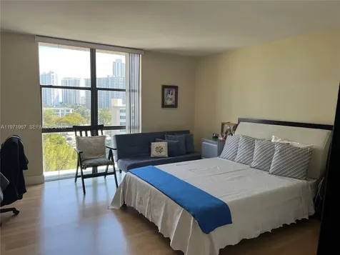 17600 N Bay Road Sunny Isles Beach FL 33160