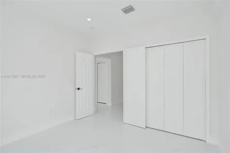 14422 N Royal Cove Circle Davie FL 33325