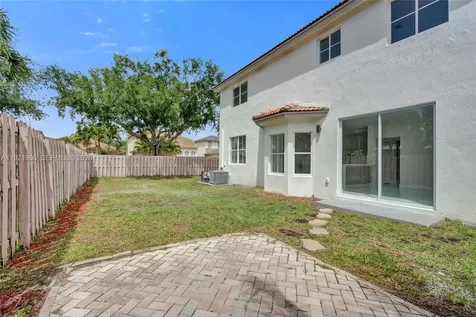 14422 N Royal Cove Circle Davie FL 33325