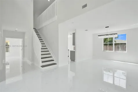 14422 N Royal Cove Circle Davie FL 33325