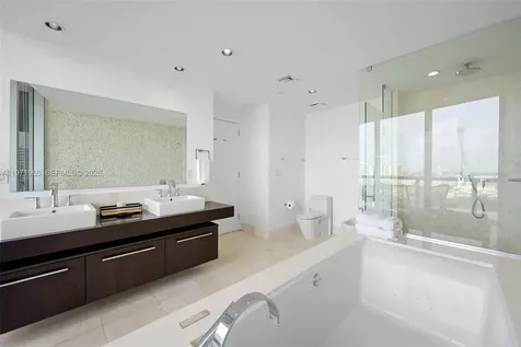 17121 Collins Avenue Sunny Isles Beach FL 33160