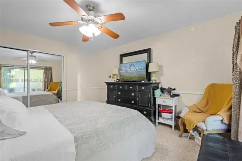 18805 W Lake Drive Hialeah FL 33015