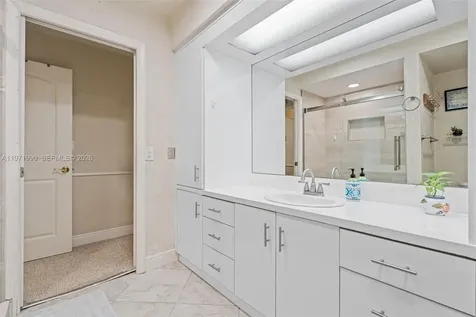 18805 W Lake Drive Hialeah FL 33015