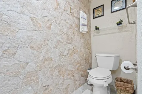 18805 W Lake Drive Hialeah FL 33015