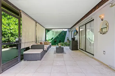 18805 W Lake Drive Hialeah FL 33015