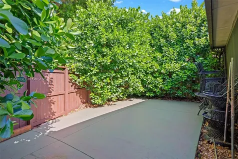 18805 W Lake Drive Hialeah FL 33015
