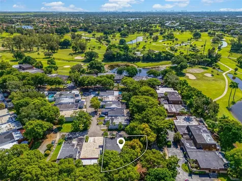 18805 W Lake Drive Hialeah FL 33015
