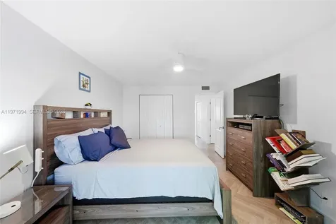 1551 SW 135th Terrace Pembroke Pines FL 33027