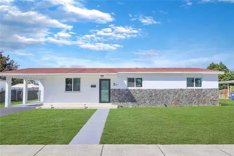 3800 SW 104th Avenue Miami FL 33165