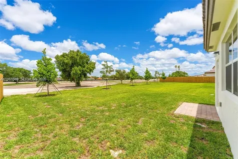 2960 SE 23rd Avenue Homestead FL 33035
