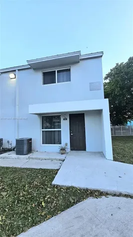 535 NW 19th Street Miami FL 33136