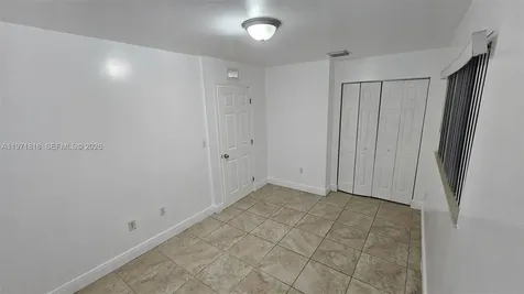 535 NW 19th Street Miami FL 33136